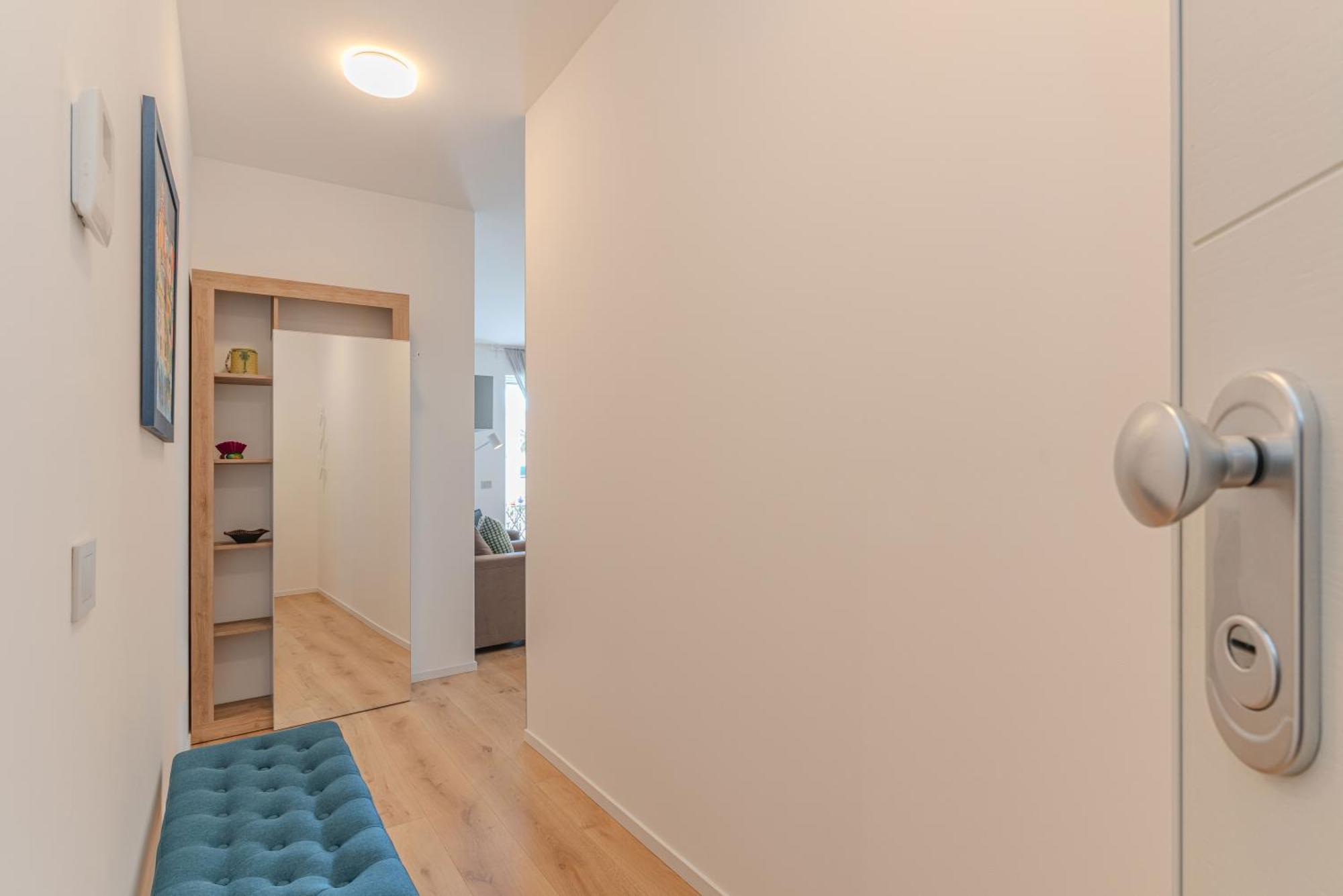 Apartment Blu 2b At
